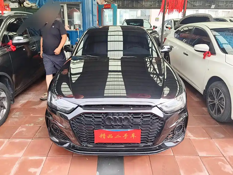 Audi A4L 2013 30 TFSI MT Comfort