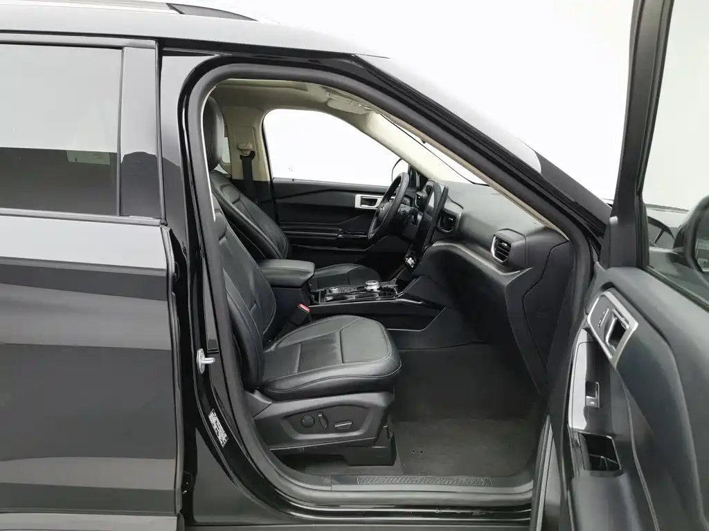 Ford Explorer — миниатюра 23