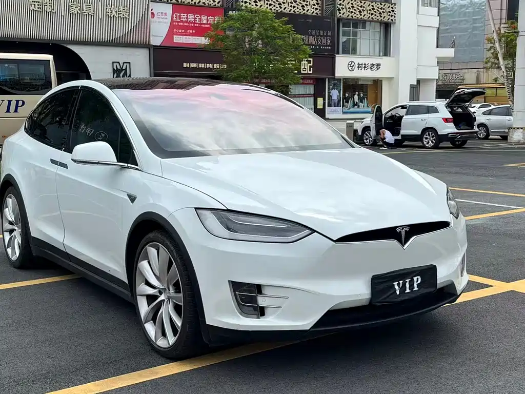 Tesla Model X 2016 Model X 90D