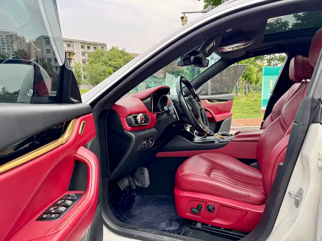 Maserati Levante — миниатюра 10