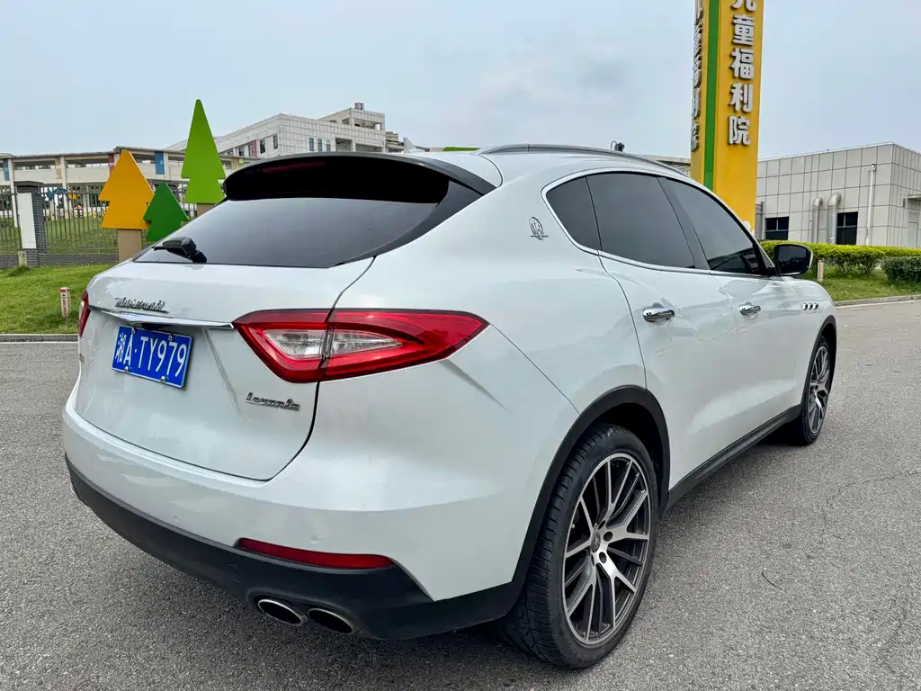 Maserati Levante — миниатюра 18