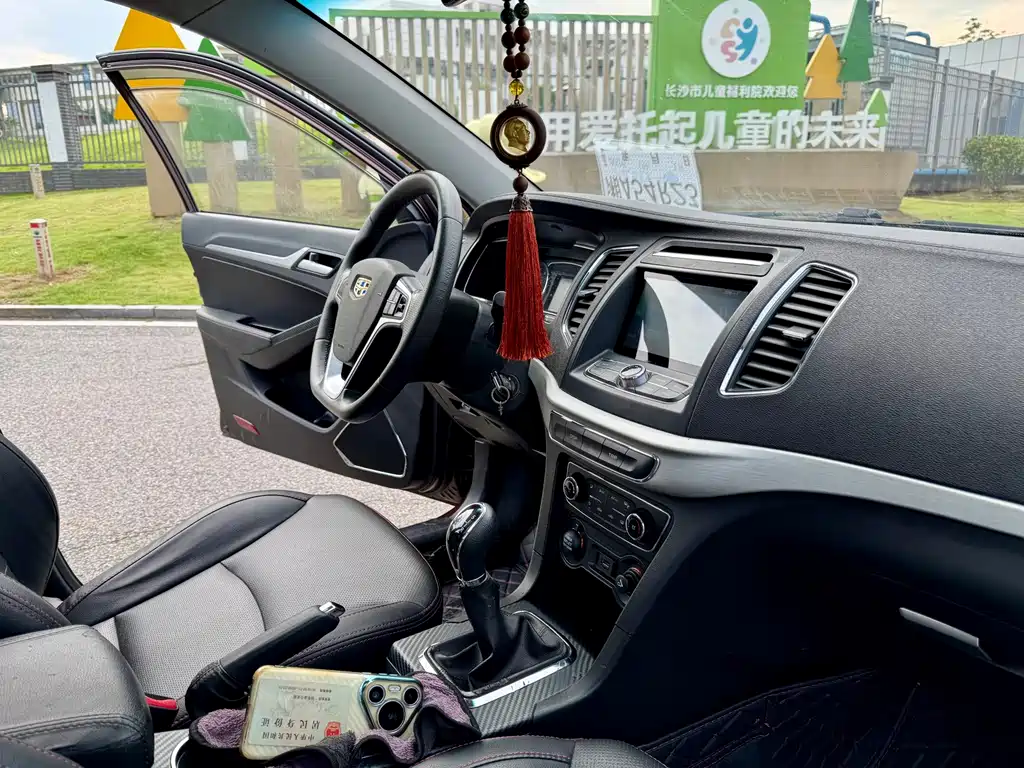Geely Vision — миниатюра 8