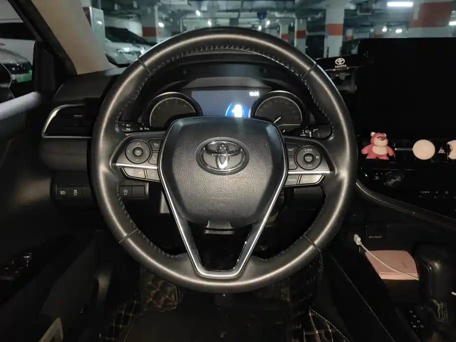Toyota Camry — миниатюра 15