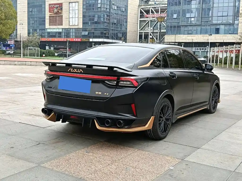 DONGFENG YI HYUN MAX