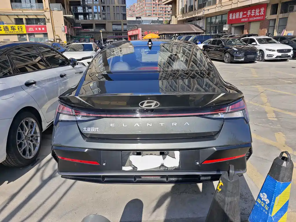Hyundai Elantra — миниатюра 15