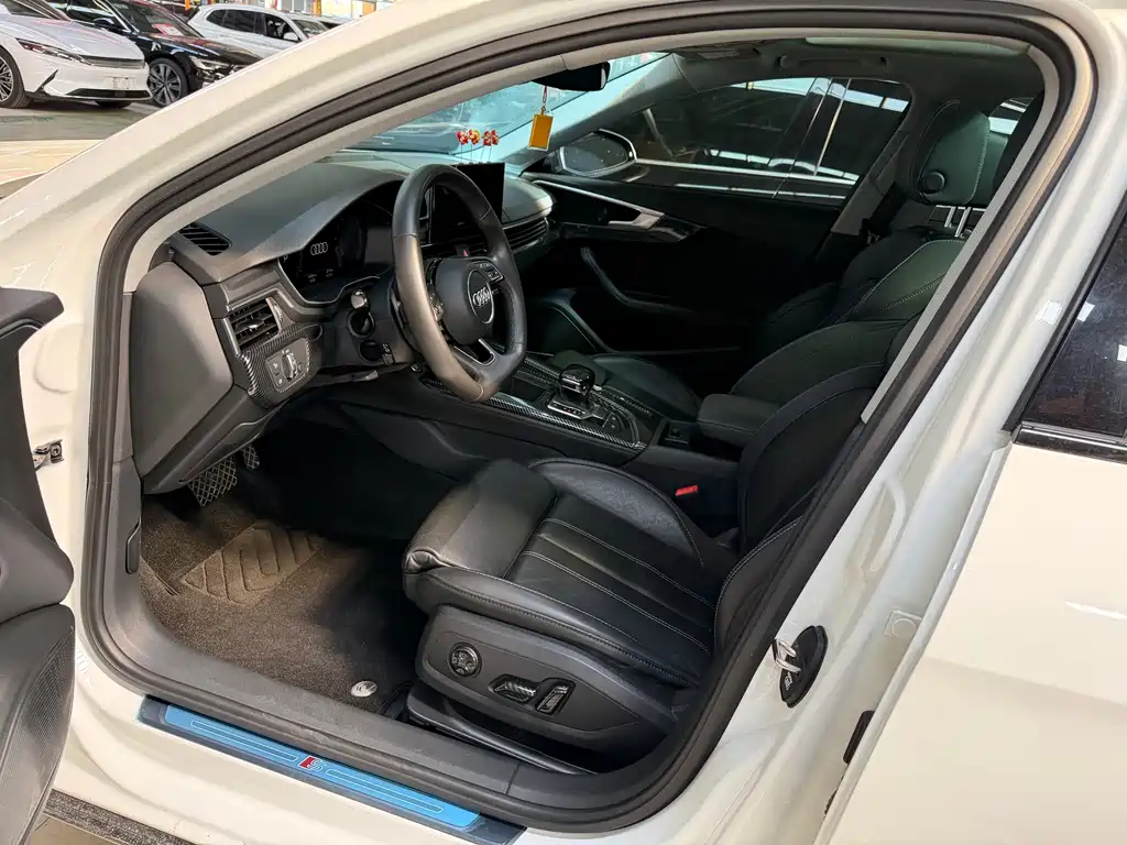 Audi A4L — миниатюра 7