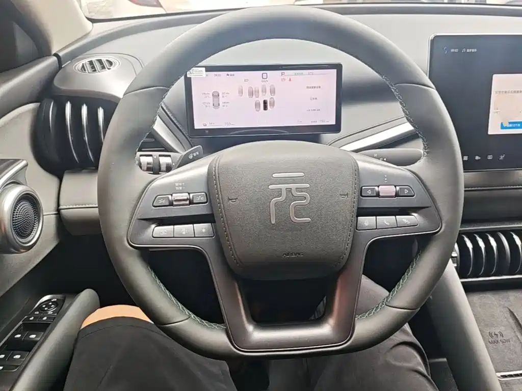 BYD Yuan Plus — миниатюра 11