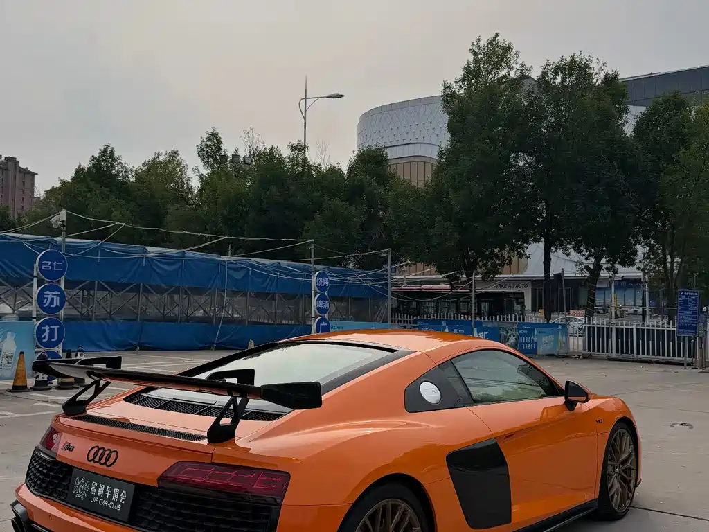 Audi R8 — миниатюра 4