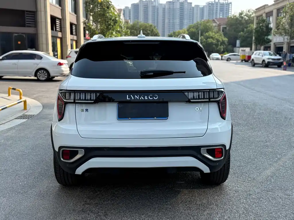 Lynk & Co 01 — миниатюра 8