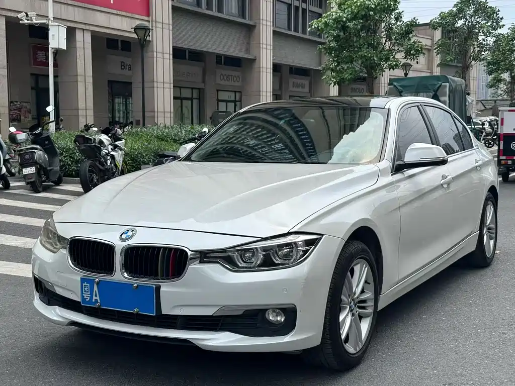 BMW 3 Series 2016