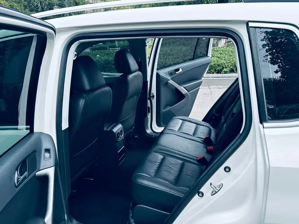 Volkswagen Tiguan — миниатюра 8