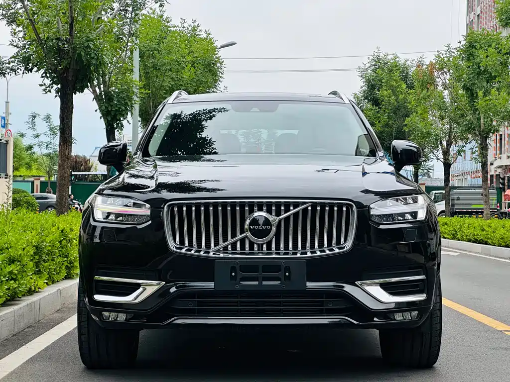 Volvo XC90 2020 T6 Luxury 7 мест