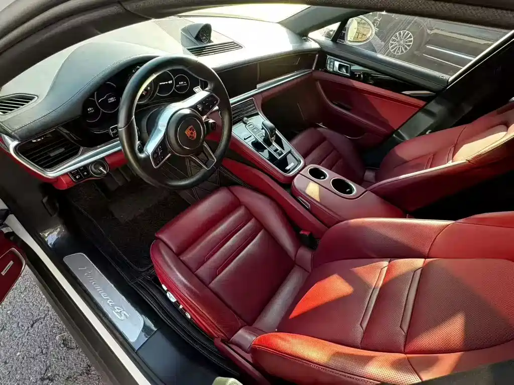 Porsche Panamera — миниатюра 6