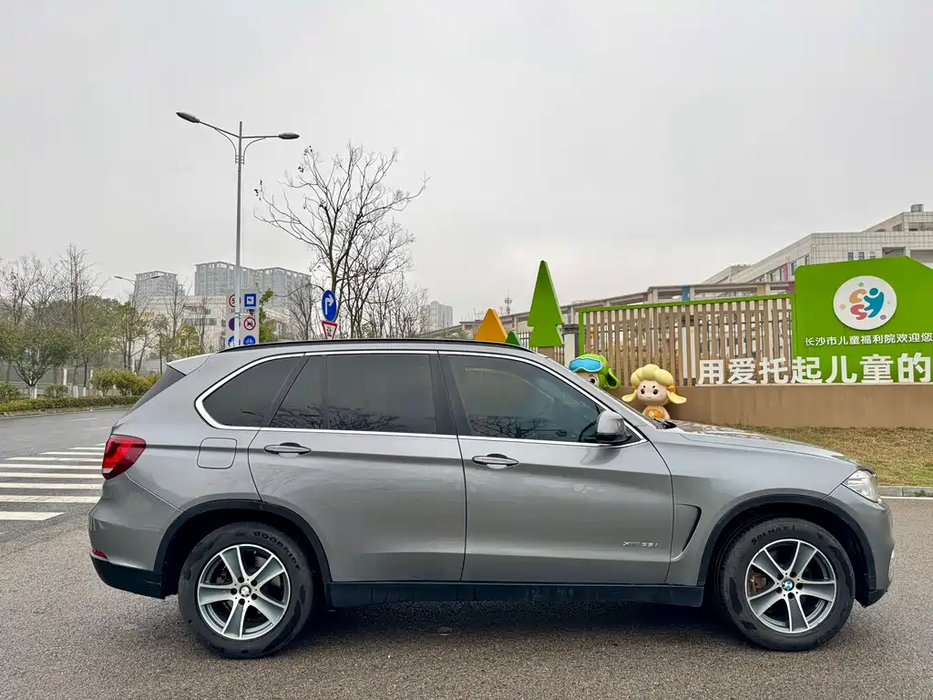 BMW X5 (Import) — миниатюра 15