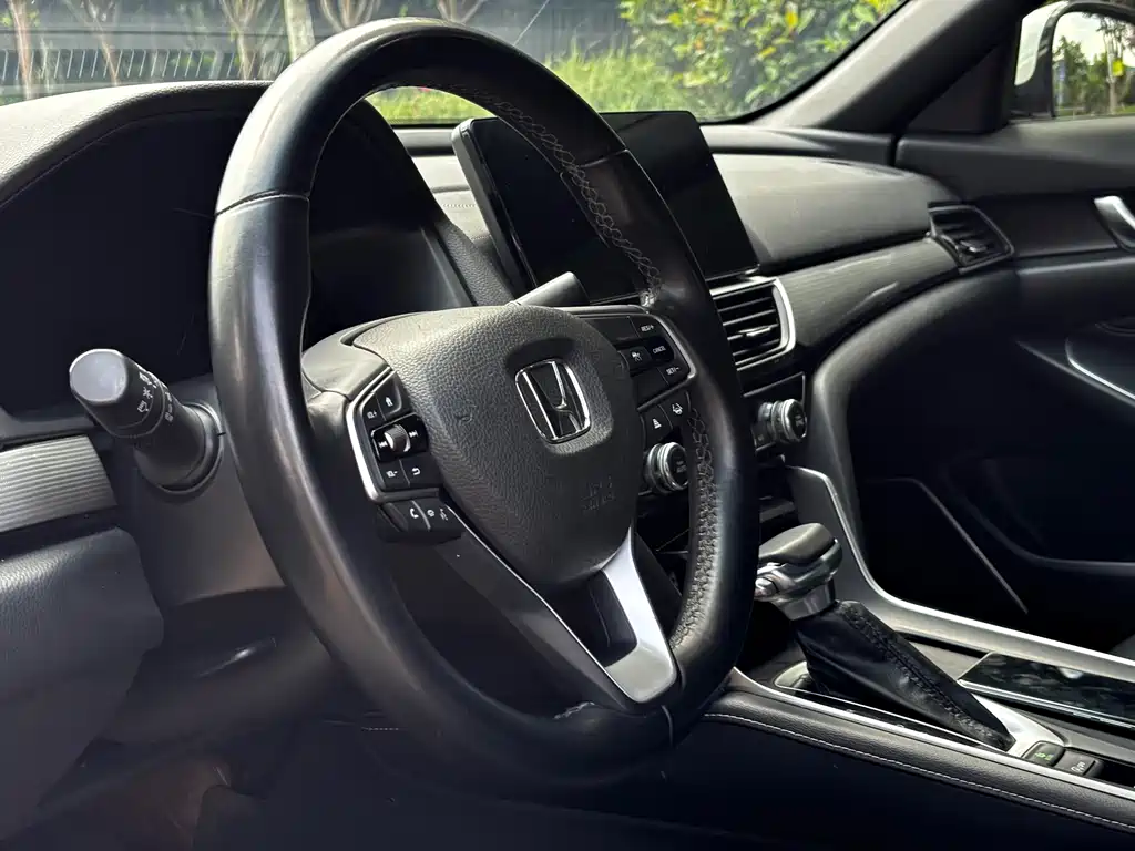 Honda Inspire 2022 260TURBO
