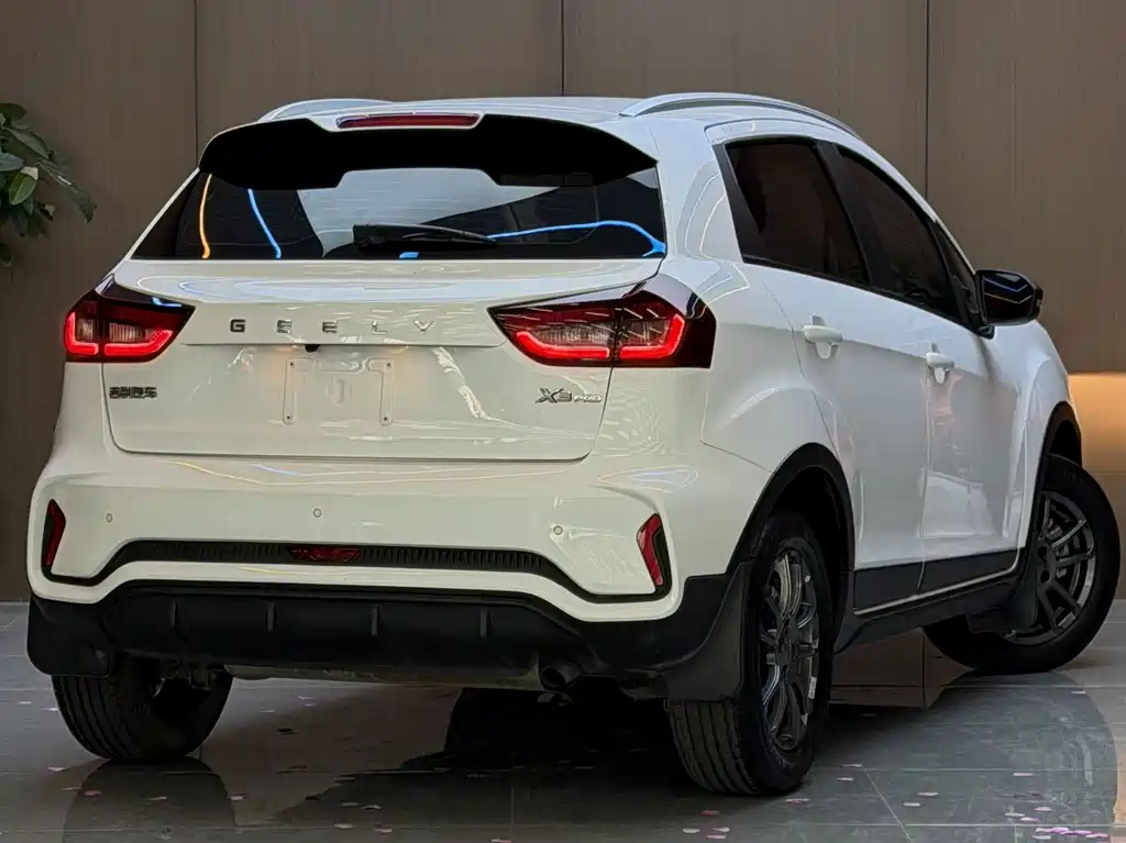 Geely Vision X3 — миниатюра 13