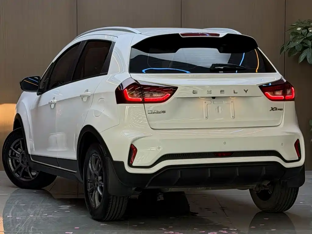 Geely Vision X3 — миниатюра 14