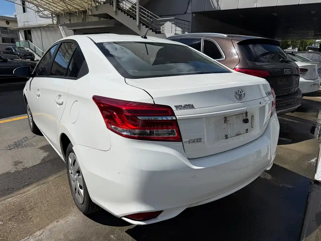 Toyota Vios — миниатюра 5