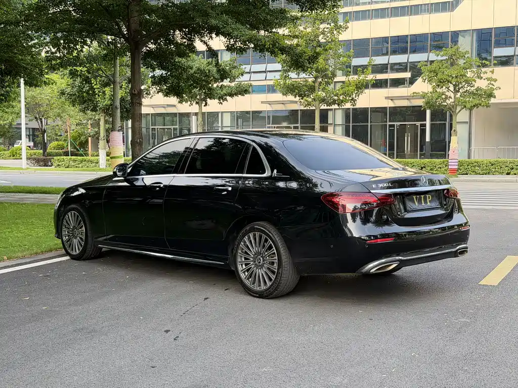 Mercedes-Benz E-Class E 2019 E 300 L Sport Fashion