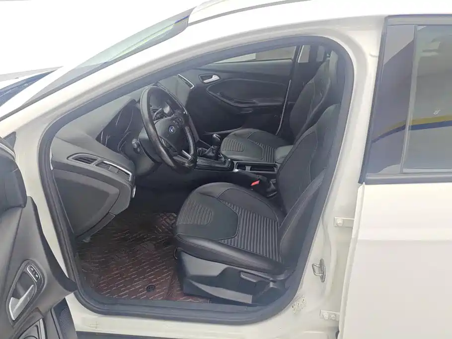 Ford Focus — миниатюра 9