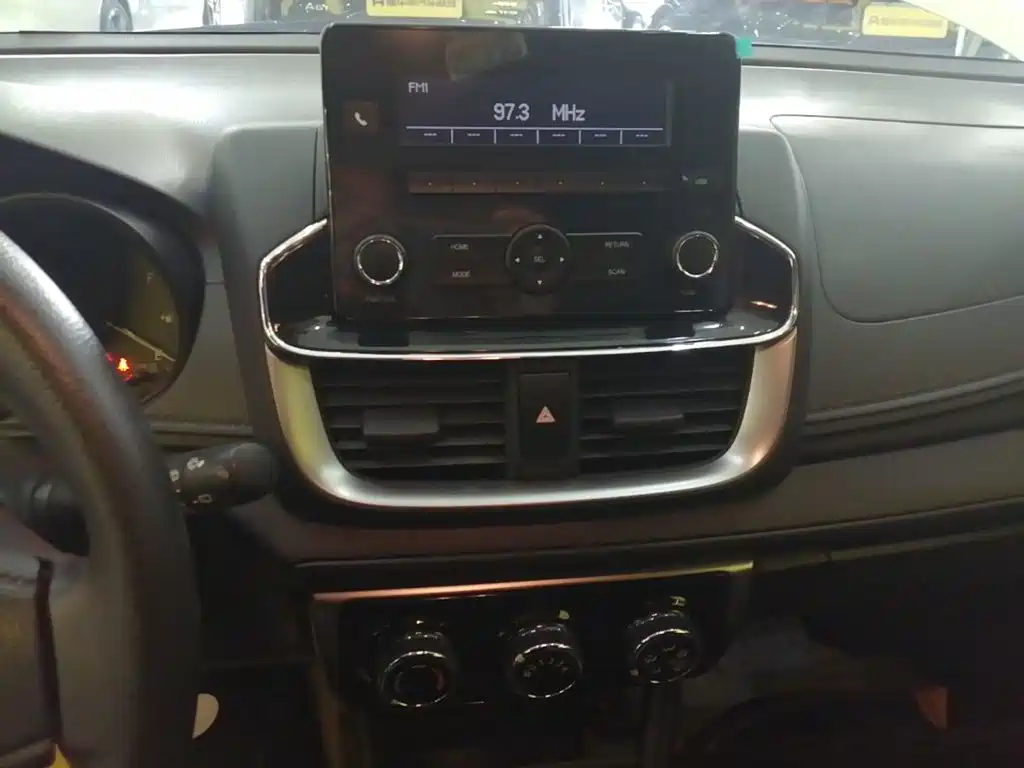 Toyota Yaris L — миниатюра 13