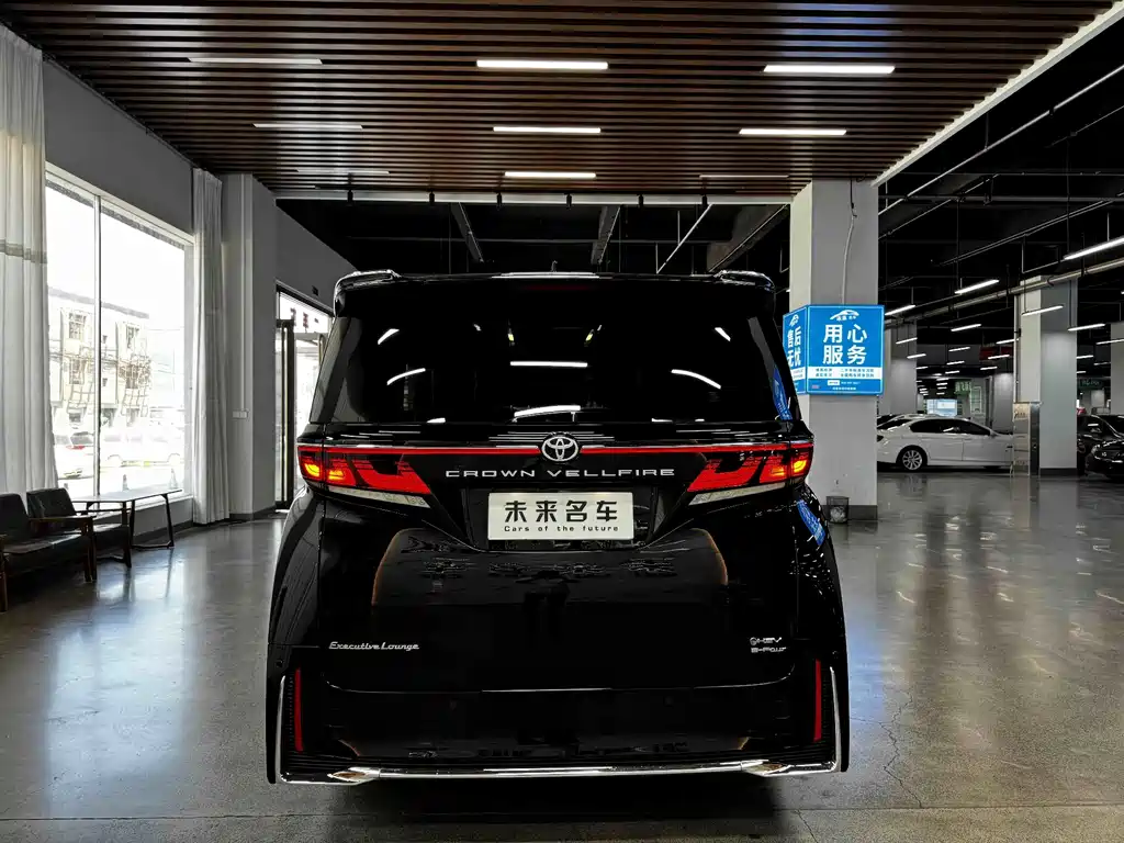 Toyota Vellfire — миниатюра 16