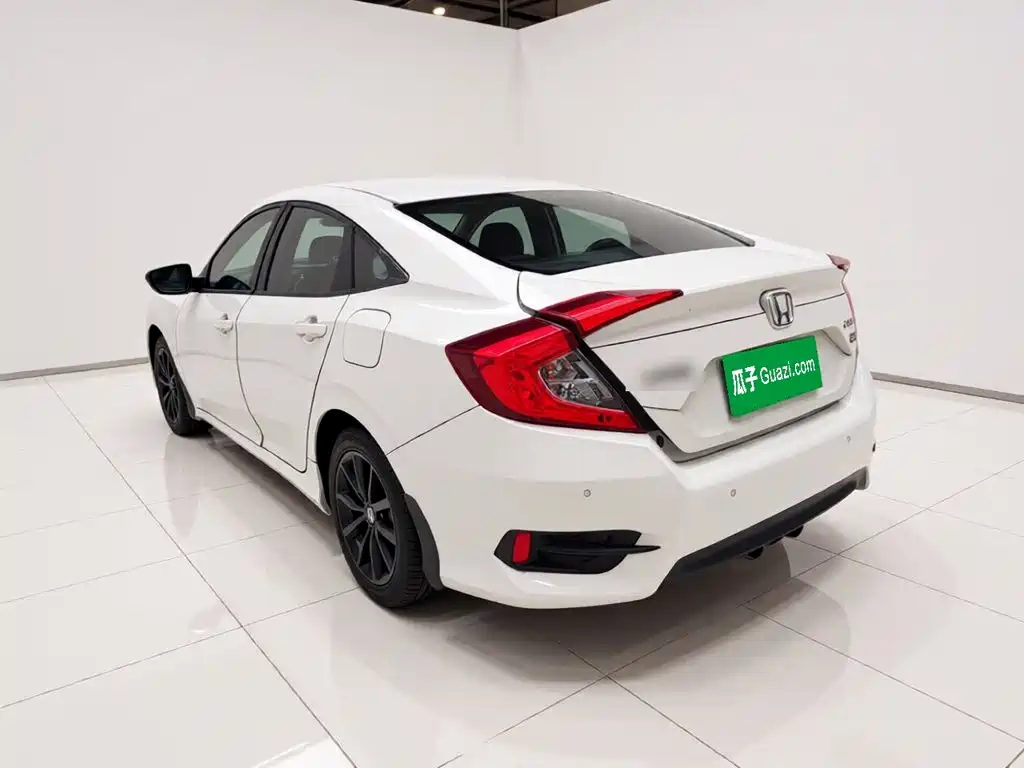 Honda Civic — миниатюра 4