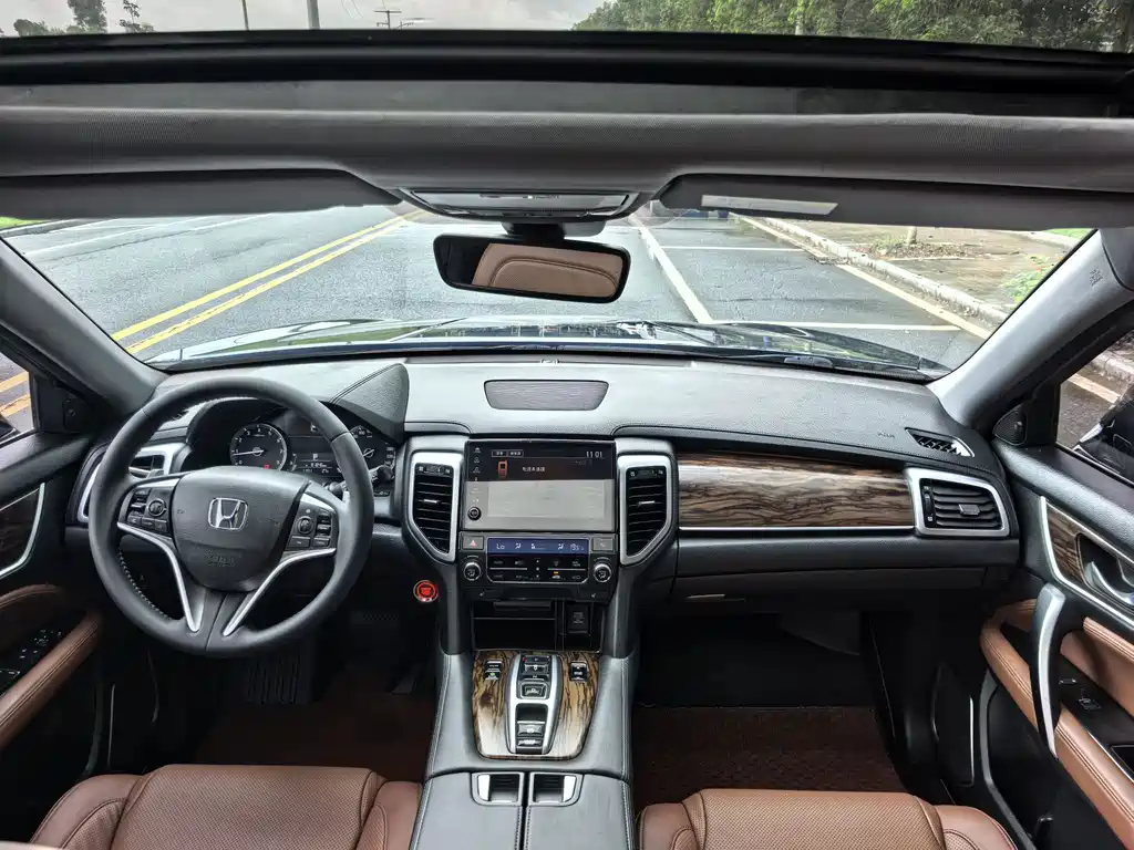 Honda UR-V 2017 370TURBO Premium V