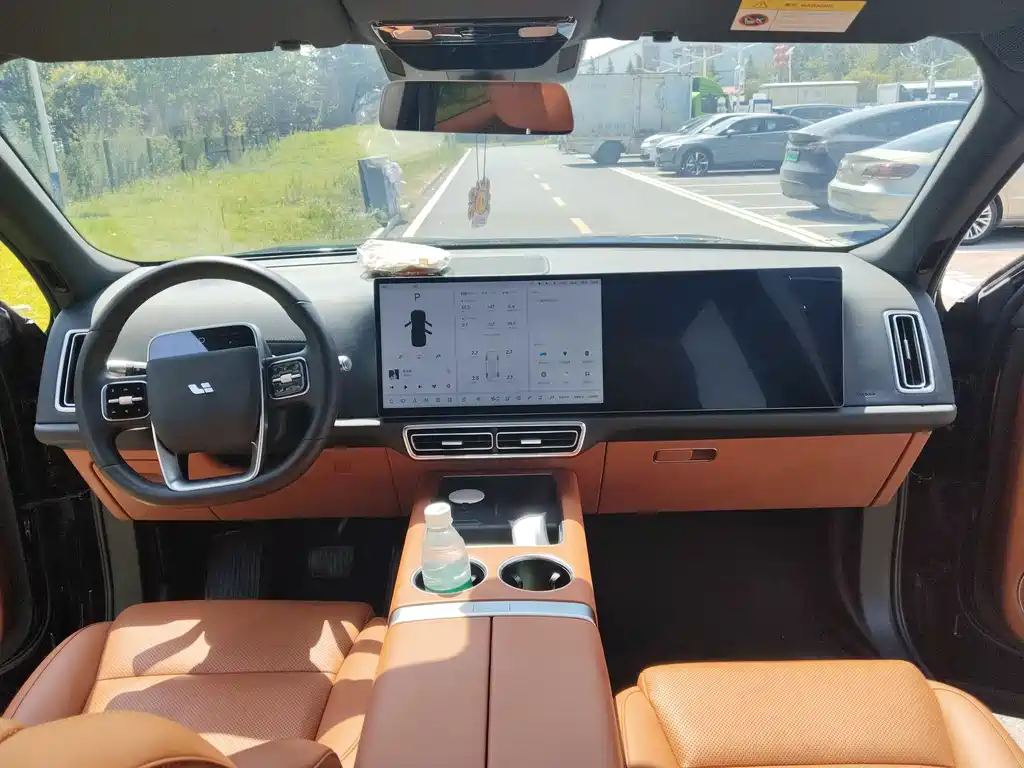 Li Auto L8 2023 Pro