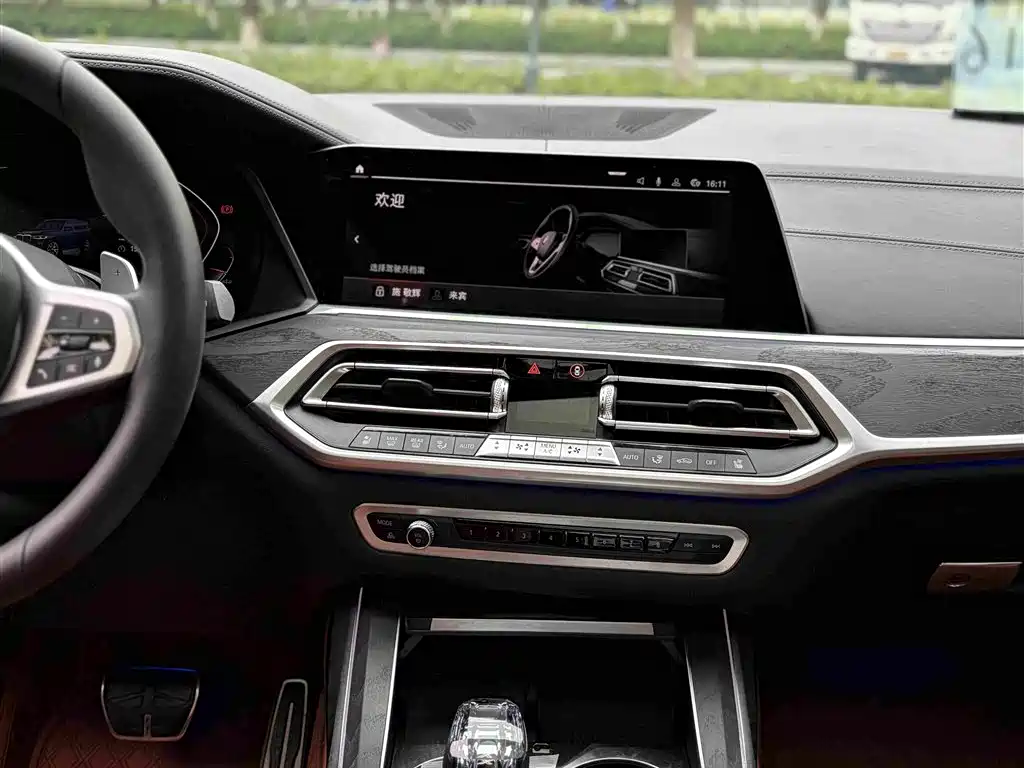 BMW X7 — миниатюра 14