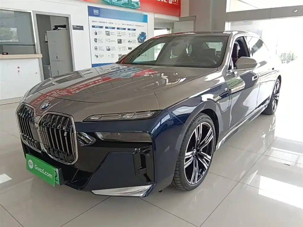 BMW i7 2024