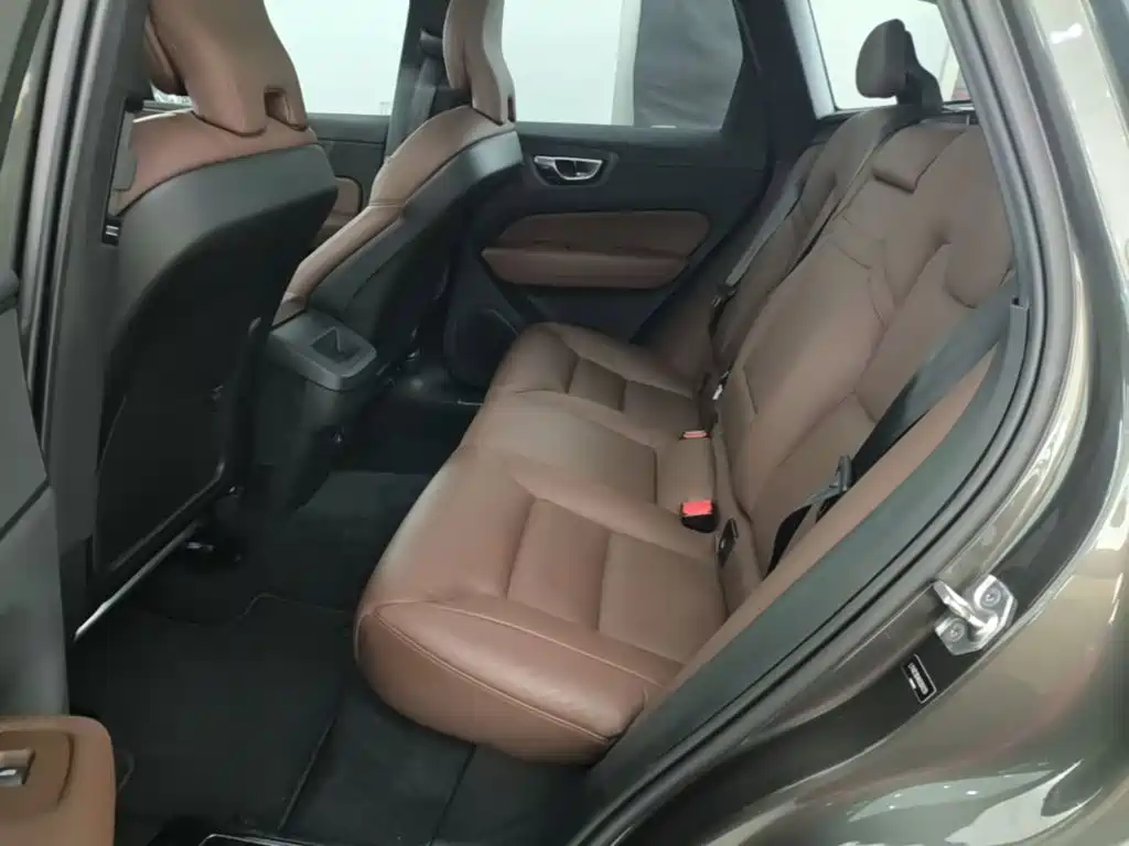 Volvo XC60 — миниатюра 17