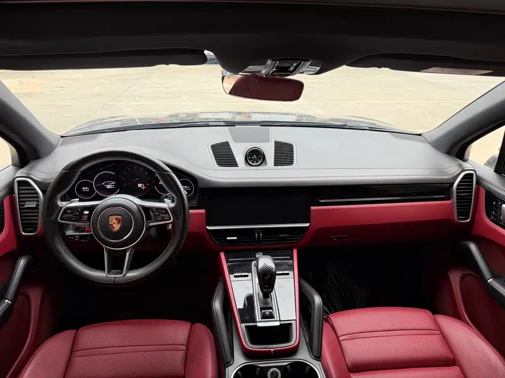 Porsche Cayenne — миниатюра 14