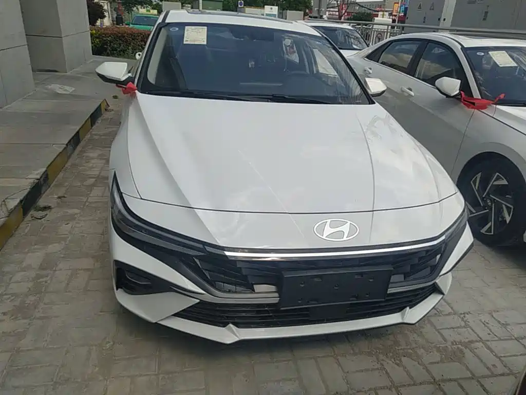 Hyundai Elantra 2023 1.5L CVT GLX Elite