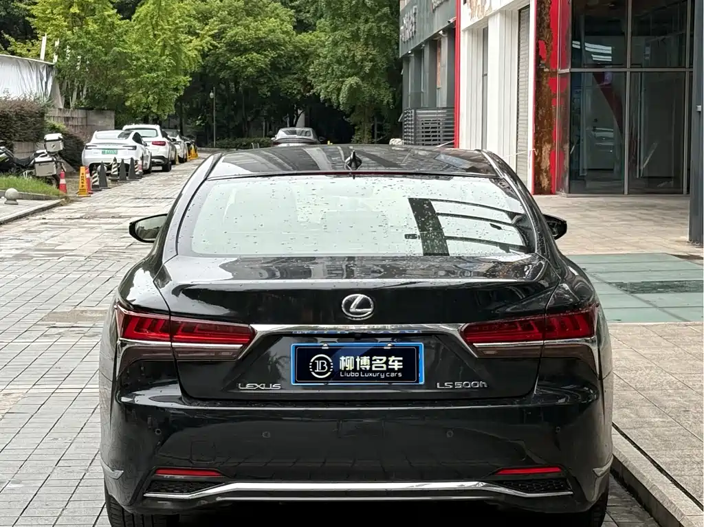 Lexus LS 2018 500h Executive V