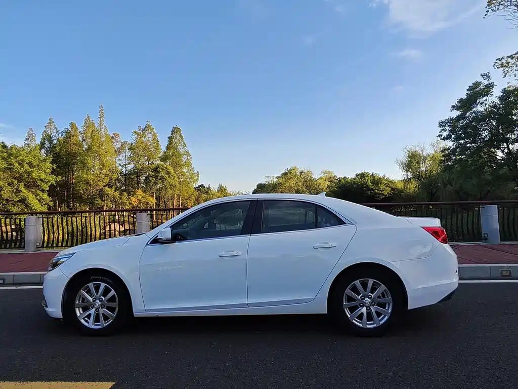 Chevrolet Malibu 2014 2.0L AT Luxury