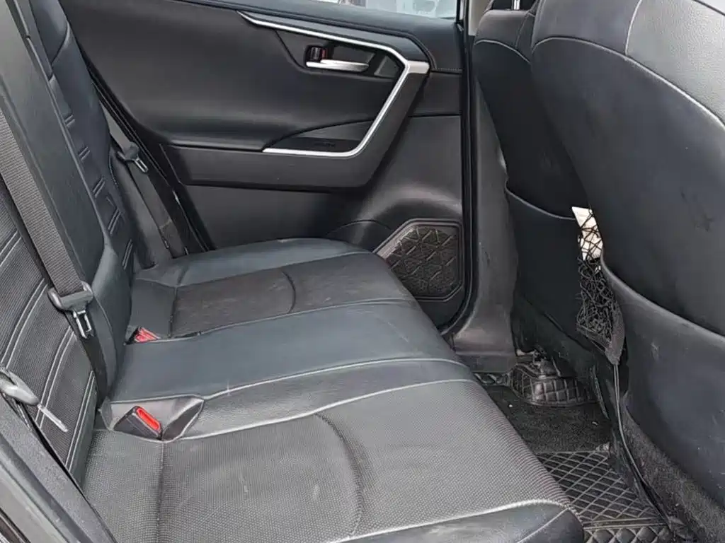 Toyota Wildlander — миниатюра 8