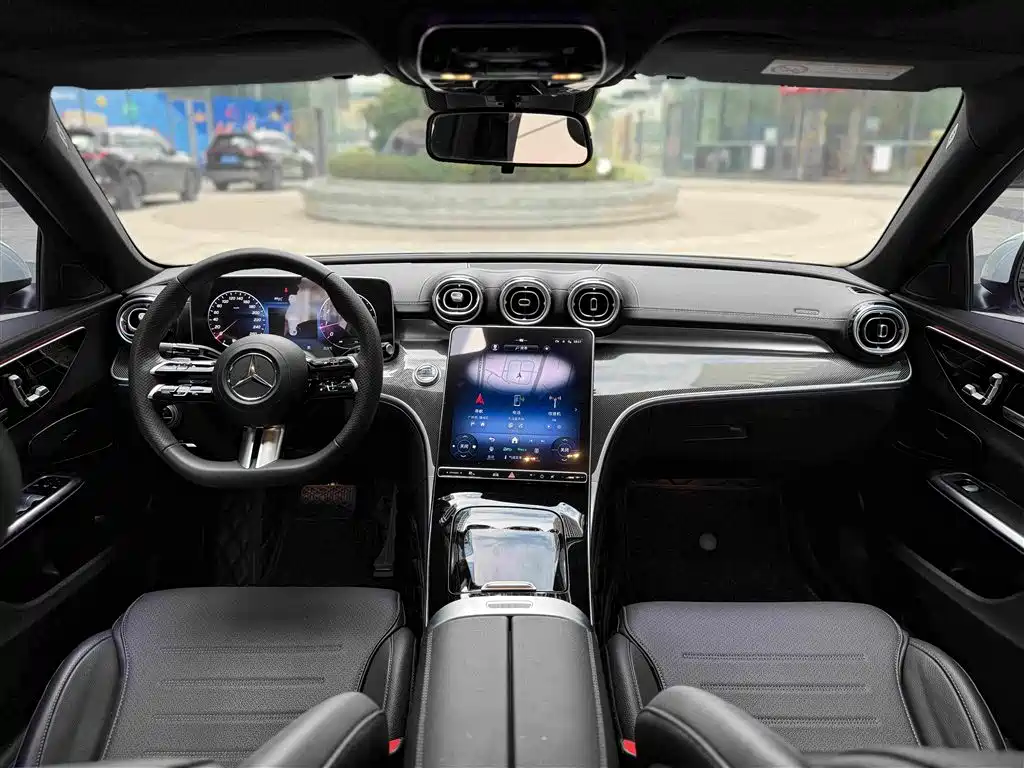Mercedes-Benz C-Class — миниатюра 17
