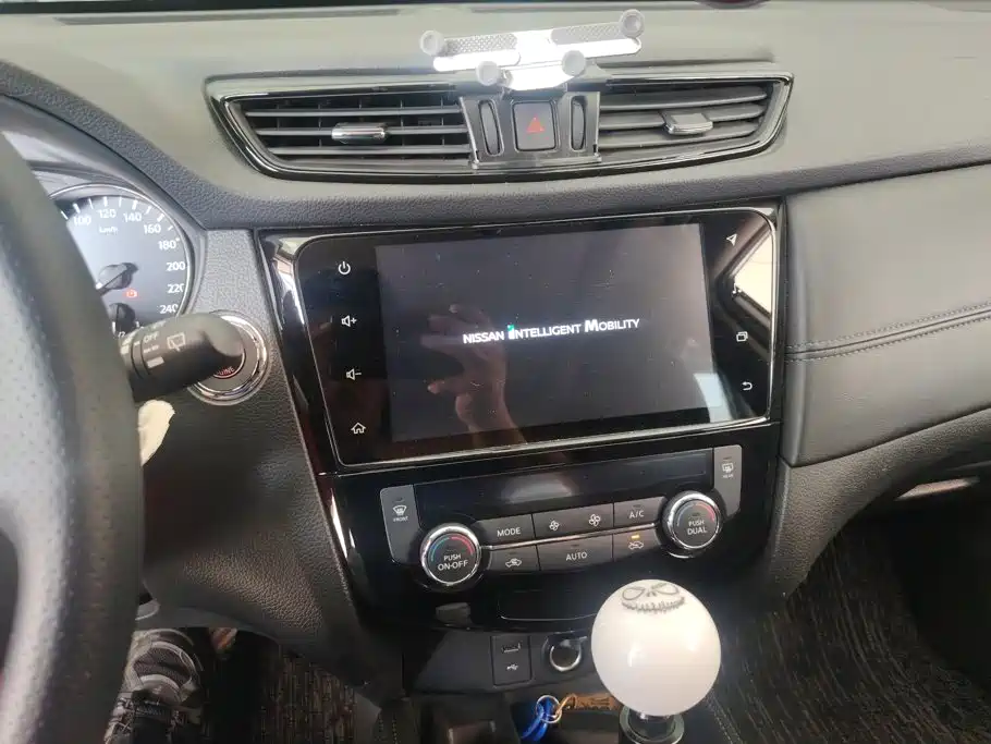 Nissan X-Trail — миниатюра 13