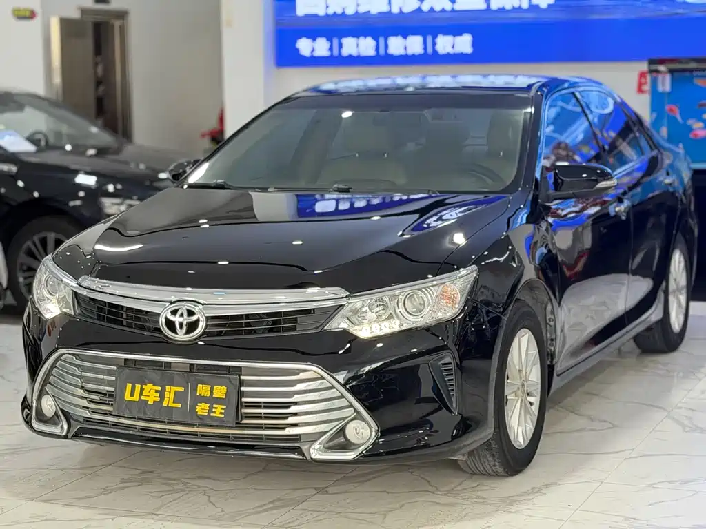 Toyota Camry 2016