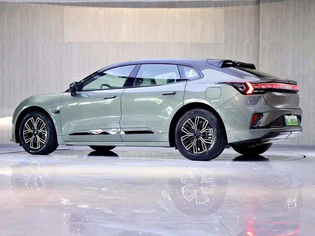 ZEEKR EXTREME KRYPTON 001