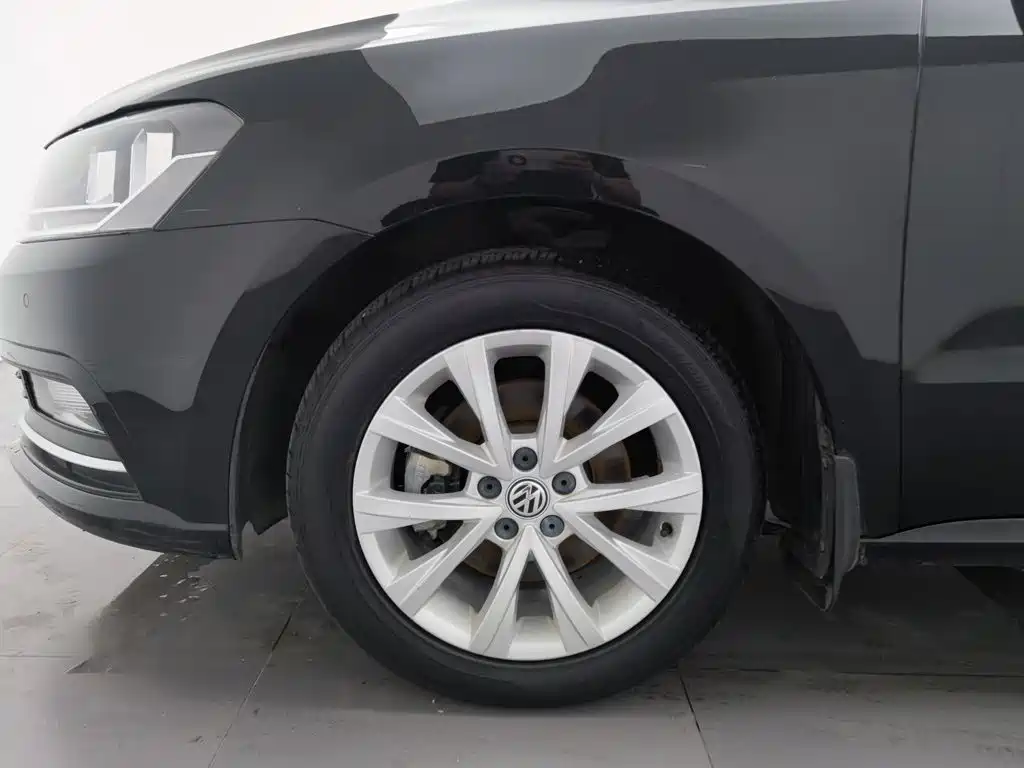 Volkswagen Lavida — миниатюра 17