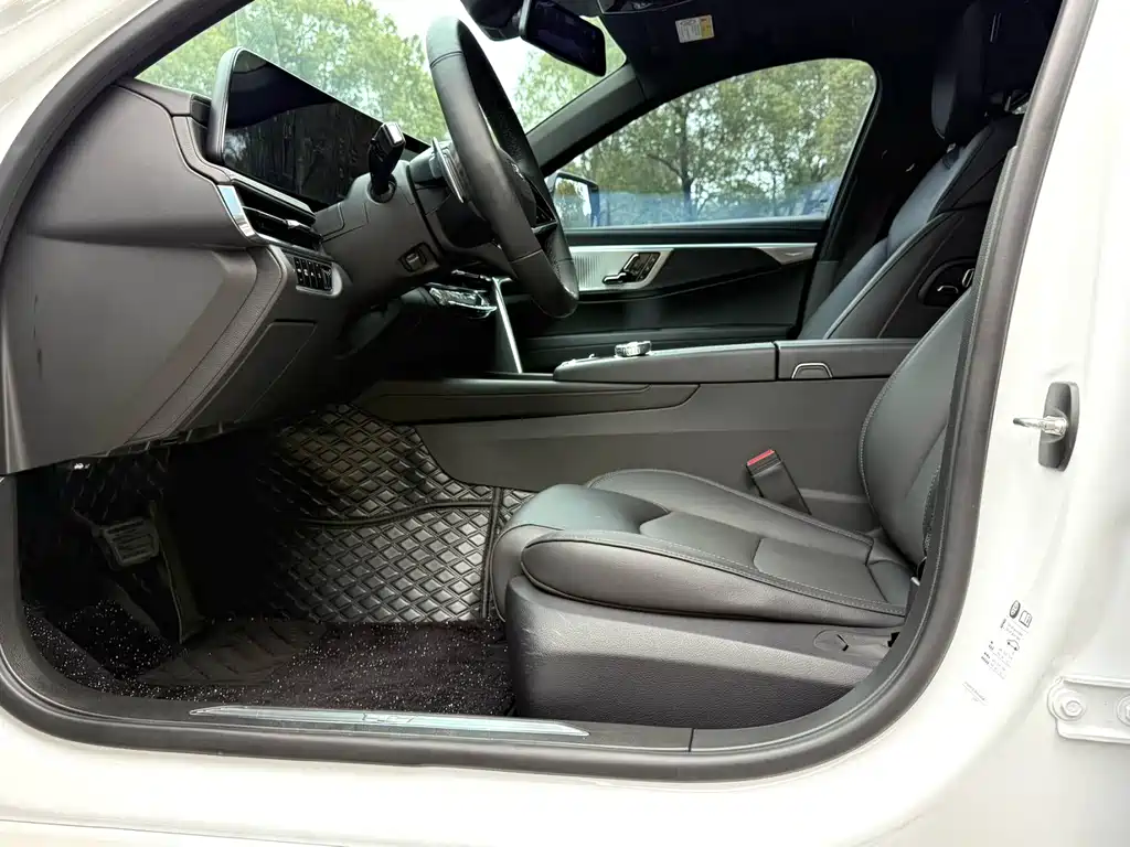 Cadillac CT6 — миниатюра 7