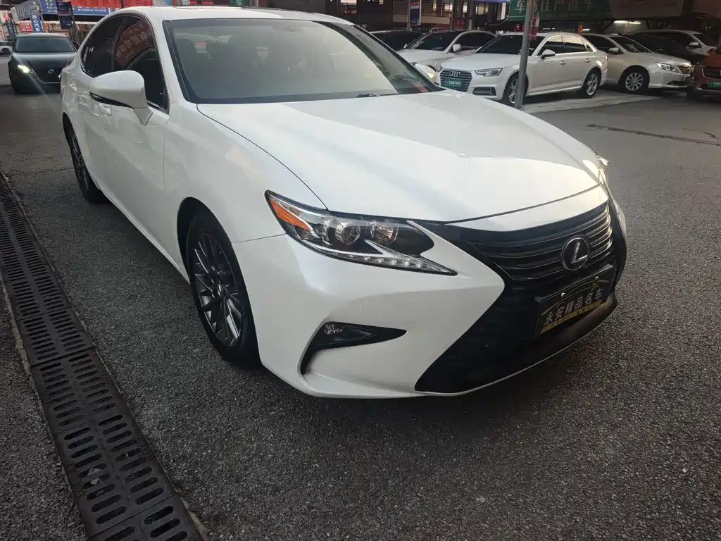 Lexus ES — миниатюра 3