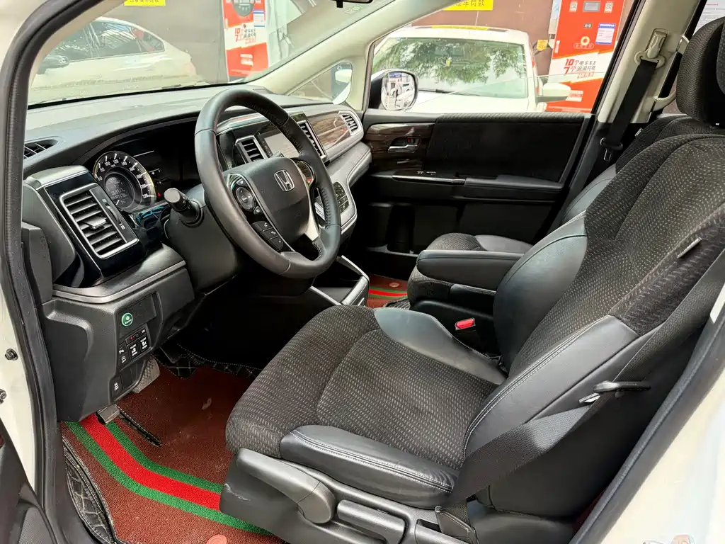 Honda Elysion — миниатюра 5