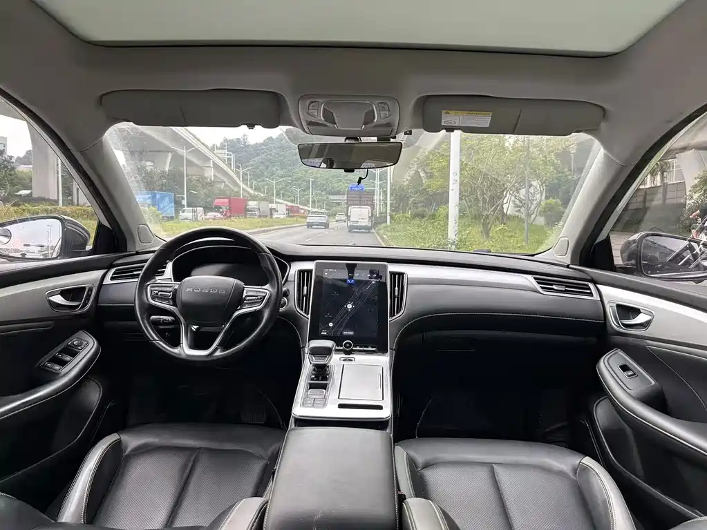 Roewe i6 MAX New Energy — миниатюра 12