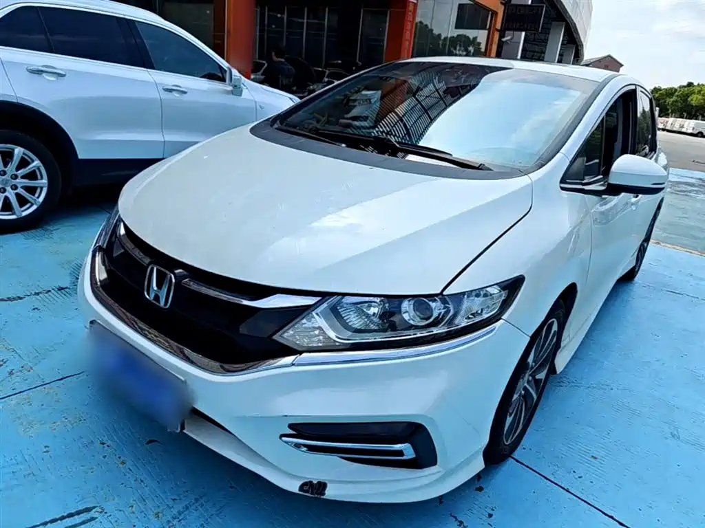 Honda Jade 2017