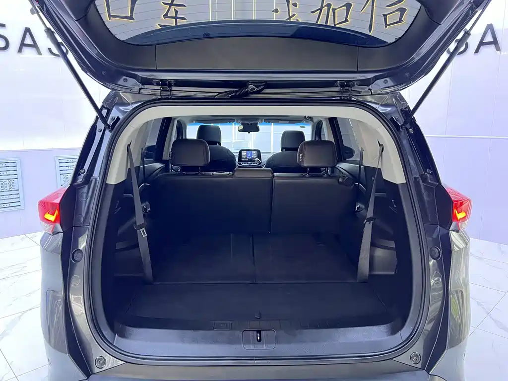 Chevrolet Volando — миниатюра 16