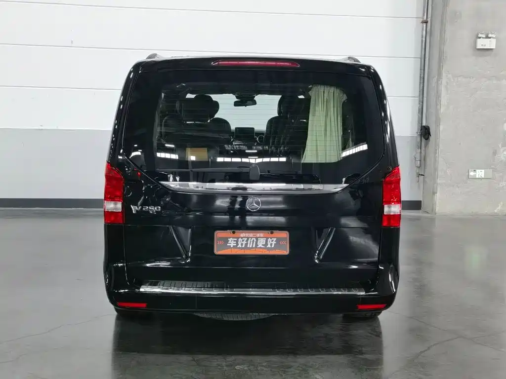 Mercedes-Benz V-Class — миниатюра 4