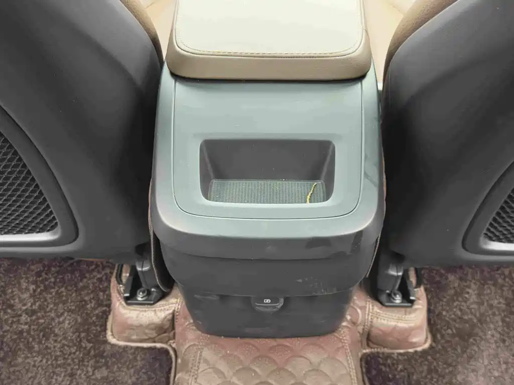 Volvo XC90 — миниатюра 14